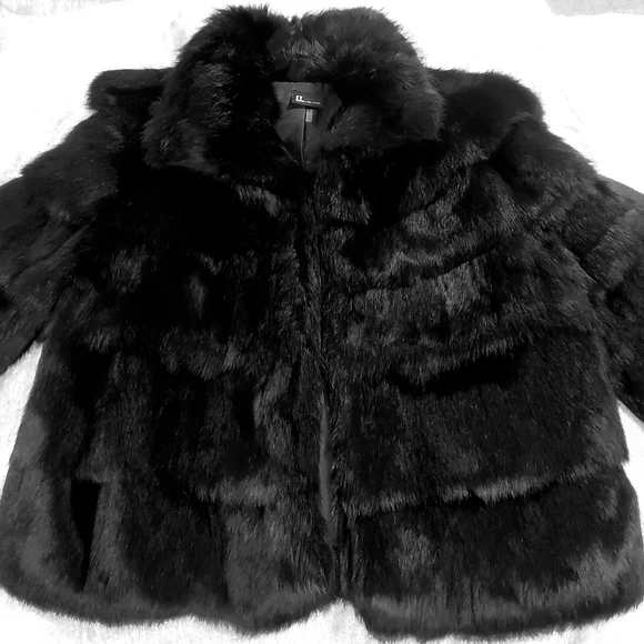 New Love Token 3/4 sleeve jacket real fur rabbit